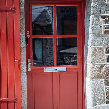 Maison Quartier Medieval Au Pied Du Chateau Fougeres Exterior photo